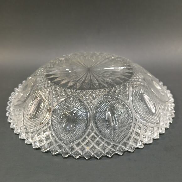 Westmoreland Glass Buckle with English Hobnail 7" Vtg Shallow Bowl *A Few Chips* - Picture 6 of 11